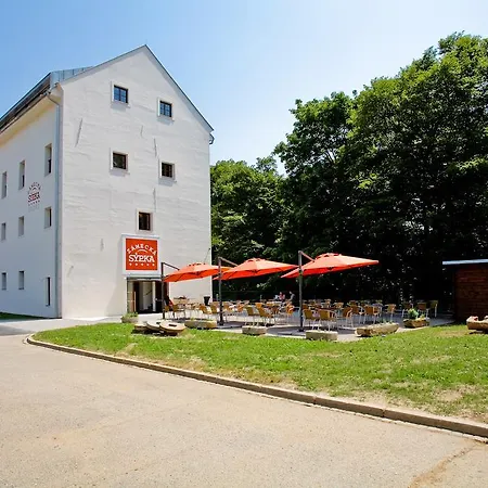 Hotel Zámecká Sýpka 3*